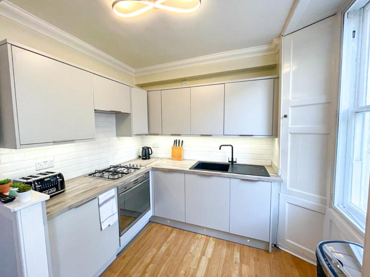 Rose Street'S Hidden Treasure- 2Bed Newly Refurbished Apt EDI Eksteriør billede